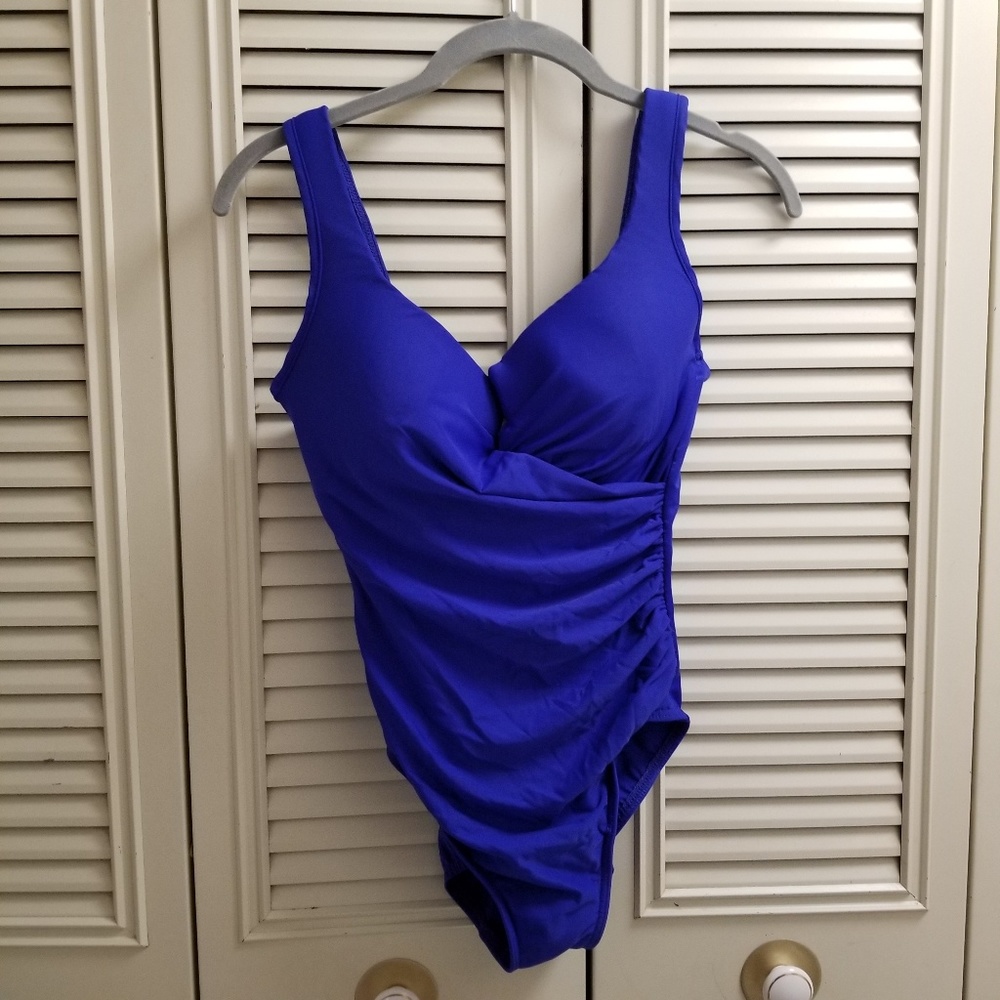 Sz 8 Miraclesuit blue 1 pc swimsuit